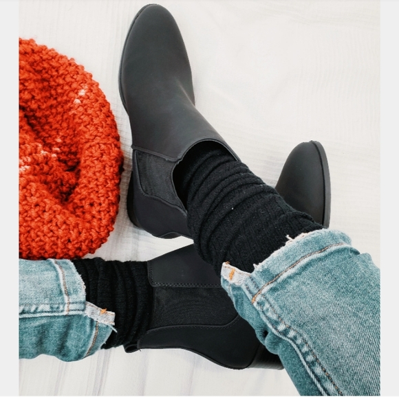 🚨//Winter Lovin// ankle boots - Picture 4 of 6
